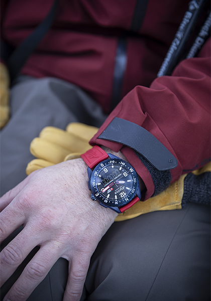 Latest AlpinerX Smart Outdoors limited edition dedicated to freeride 