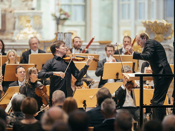 German watchmaker honours American violinist’s cultural commitment