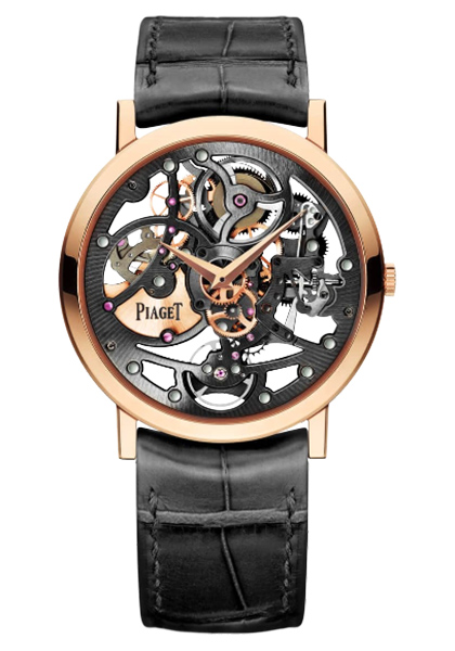 The smoking jacket and the Piaget Altiplano Skeleton 38mm