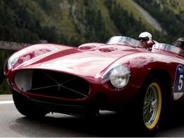 On the roads of "Passione Engadina" - Baume & Mercier