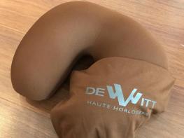 DeWitt – Travel pillow - Advent Calendar Competition 