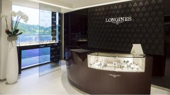 Walter von Känel opens the first Longines Corporate Store in Switzerland - Longines