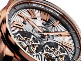 Hommage Double Flying Tourbillon with Hand-made guilloché, pink gold - Roger Dubuis