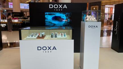 Doxa in Singapore - The Hour Glass © Doxa 