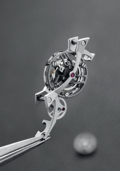Klepcys Vertical Tourbillon: Standing tall