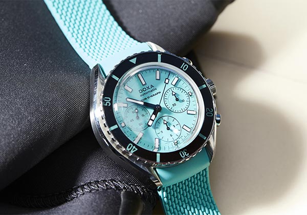Five Turquoise Timepieces to Cling on to Summer 