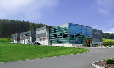 LVMH_331390_0