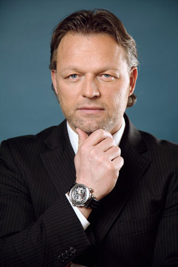Carl F. Bucherer_328241_0