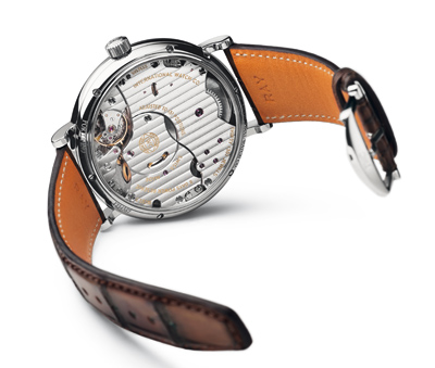 IWC_329547_1