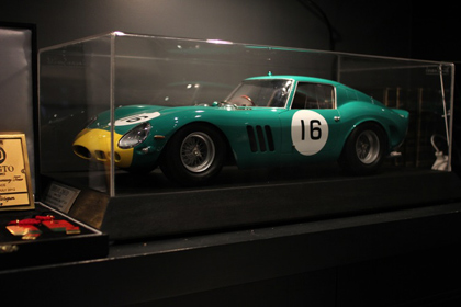 Collecting_333490_2