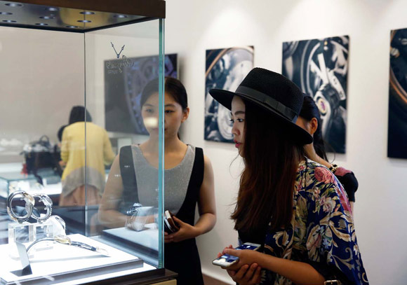 Breguet-expo-tourbillon-Wuhan.jpg Breguet