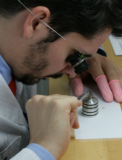 Roger-Dubuis-David-Chokron-assemblage-tourbillon