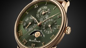 Villeret Quantième Perpétuel with an intense green dial © Blancpain