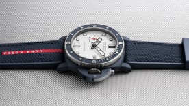 Submersible QuarantaQuattro Luna Rossa Ti-CeramitechTM © Panerai