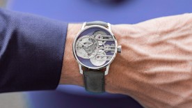 Gravity Equal Force Ultimate Sapphire Purple © Armin Strom
