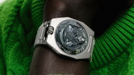 L’UR-100V Magic T « Hunter Green » © Urwerk
