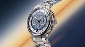 Marine Chronographe 5527 with 18k white gold bracelet © Breguet