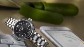 Horological Smartwatch for women - Frederique Constant
