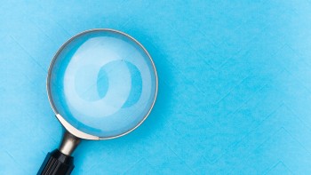 Magnifying glass 