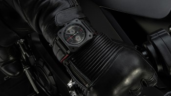 BR 03-94 Blacktrack © Bell & Ross