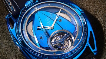 DB28XP Kind of Blue Tourbillon Sapphire © De Bethune
