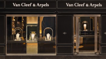 Van Cleef & Arpels address in Geneva at 10 Rue Robert-Céard © Van Cleef & Arpels