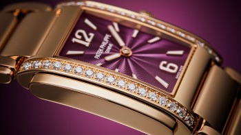 4910/1201R TWENTY~4 © Patek Philippe
