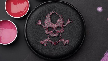 Tourbillon Skelet Ceramic - Skull Pink Pointillism © Jaquet Droz
