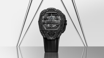  Big Bang Sang Bleu All Black Pavé © Hublot