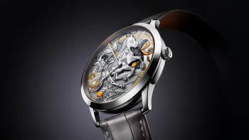 The Slim d’Hermès in orange ©Hermès