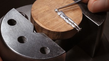 Creation of the figure of the Métiers D’art Tribute To The Quest Of Time © Vacheron Constantin