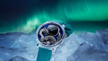 Takeレッドアンダーソン+エメラルドクイーン Imperial Dragon Automaton Sapphire Opal by Jaquet Droz, a Dive