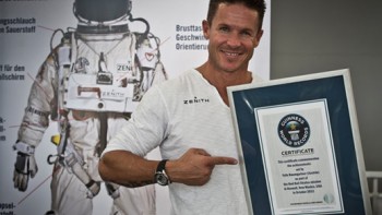 Baumgartner's Supersonic Freefall - Zenith