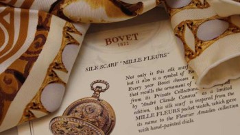 Win a prize every day in Advent - Advent Calendar 2015 - Win a Bovet silk scarf