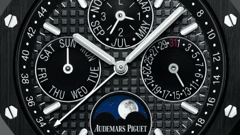 Ceramic calendar - Audemars Piguet