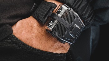 UR-112 Back to Black  - Urwerk 