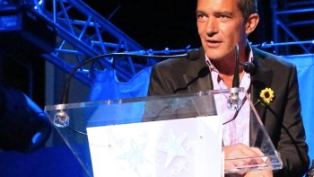 Antonio Banderas "Latin Hero" - Cuervo y Sobrinos