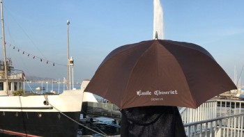 Emile Chouriet – Brown golf umbrella - Advent Calendar Competition