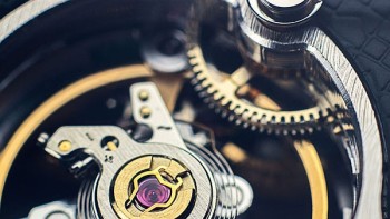 10 Years Heart Beat Manufacture Celebration - Frédérique Constant