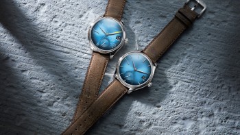 Endeavour Perpetual Calendar Funky Blue - H. Moser & Cie.