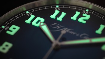 Back To The Future With The Heritage Centre Seconds Funky Blue - H. Moser & Cie.