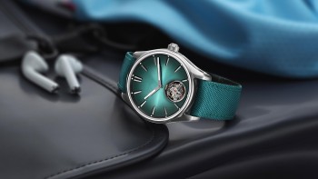 Pioneer Tourbillon Mega Cool - H.Moser & Cie