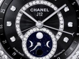 J12: High-Tech Haute Couture - Chanel