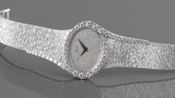 A Live Auction Not to Miss  - ICONEEK