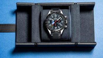 Speedmaster "Hodinkee 10th Anniversary" - Omega