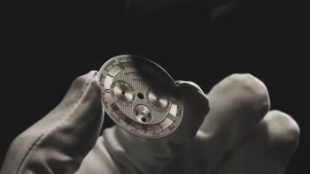 Video. Precision - Raymond Weil
