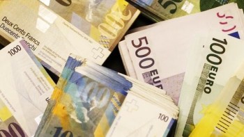 Strong Swiss franc – the impact for the customer - Analysis