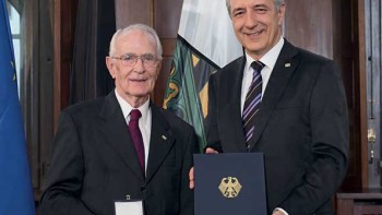 A reward for courage and commitment - A. Lange & Söhne