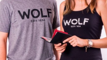 Wolf Est. 1834 - T-shirt and passport holder - Summer competition
