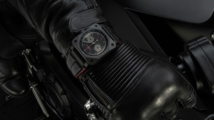 BR 03-94 Blacktrack © Bell & Ross